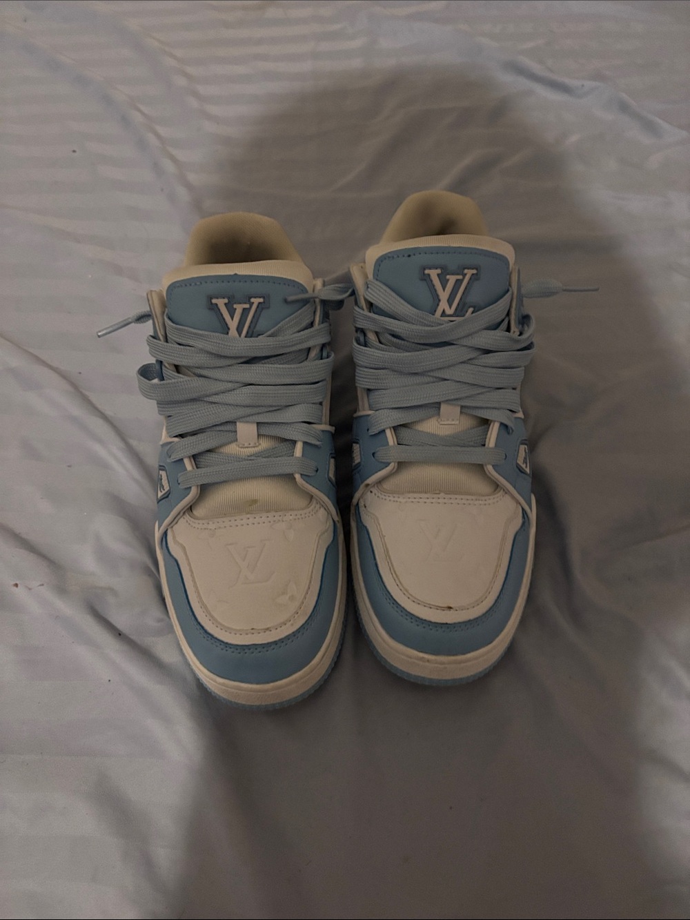 Louis Vuitton Women Low-Top Sneakers in Light Blue and Cream